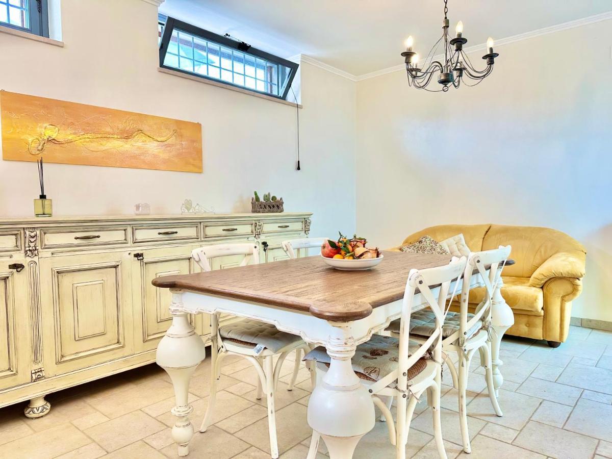 Trullo Il Carrubo Villa อัลเบโรเบลโล ภายนอก รูปภาพ