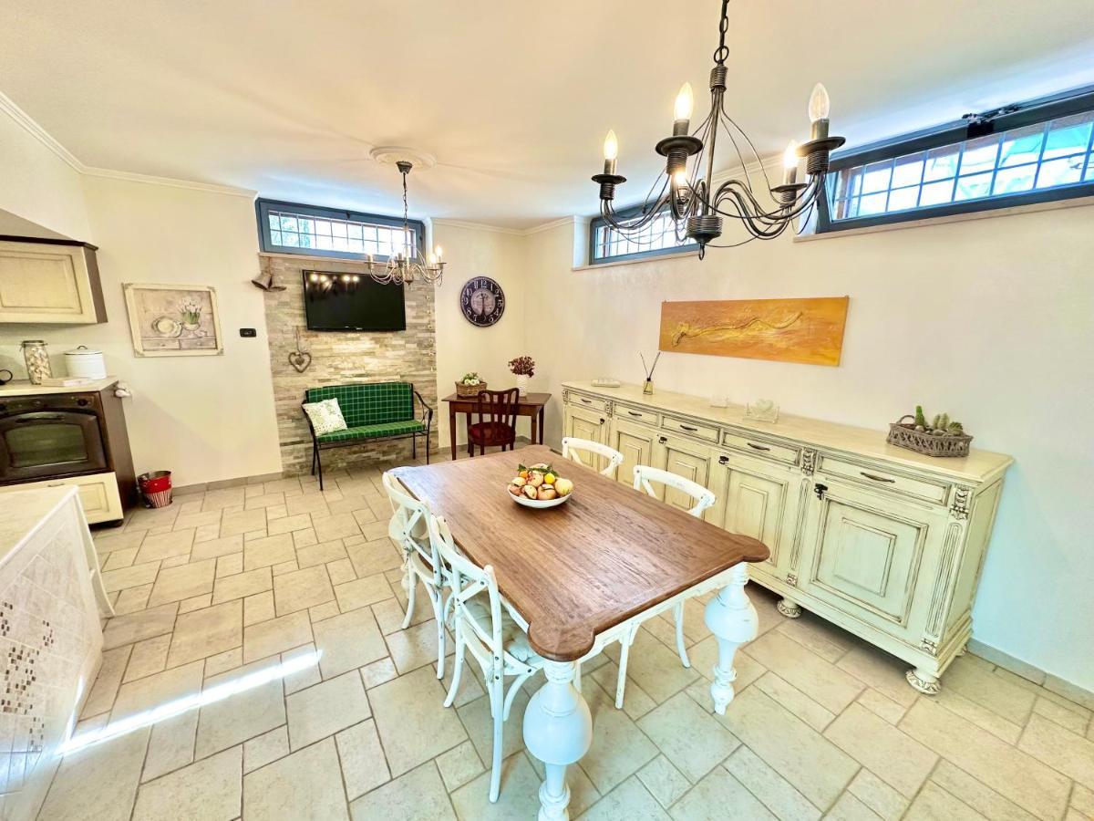Trullo Il Carrubo Villa อัลเบโรเบลโล ภายนอก รูปภาพ