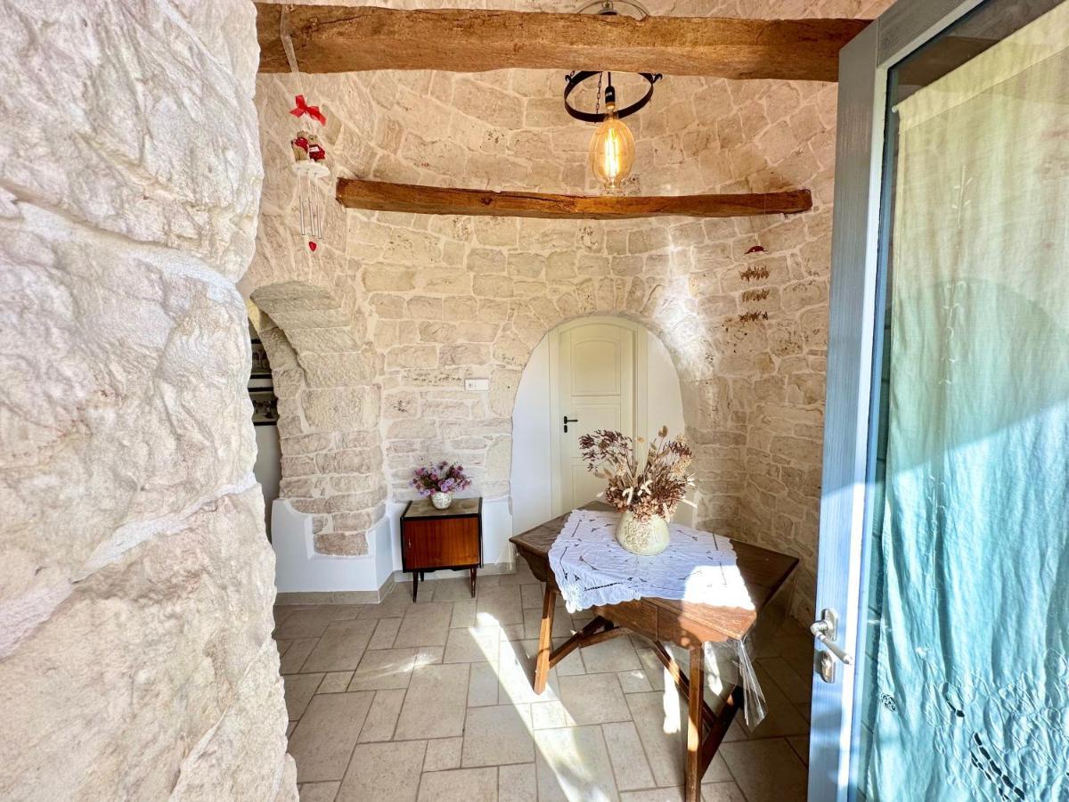 Trullo Il Carrubo Villa อัลเบโรเบลโล ภายนอก รูปภาพ
