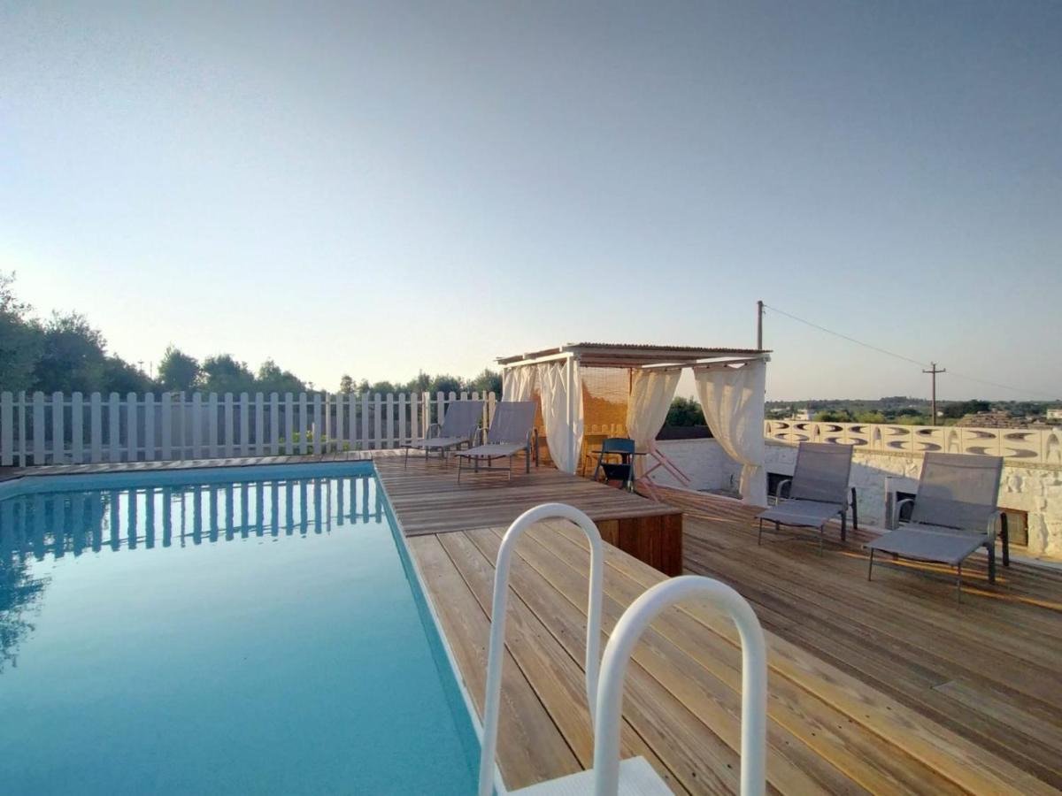 Trullo Il Carrubo Villa อัลเบโรเบลโล ภายนอก รูปภาพ
