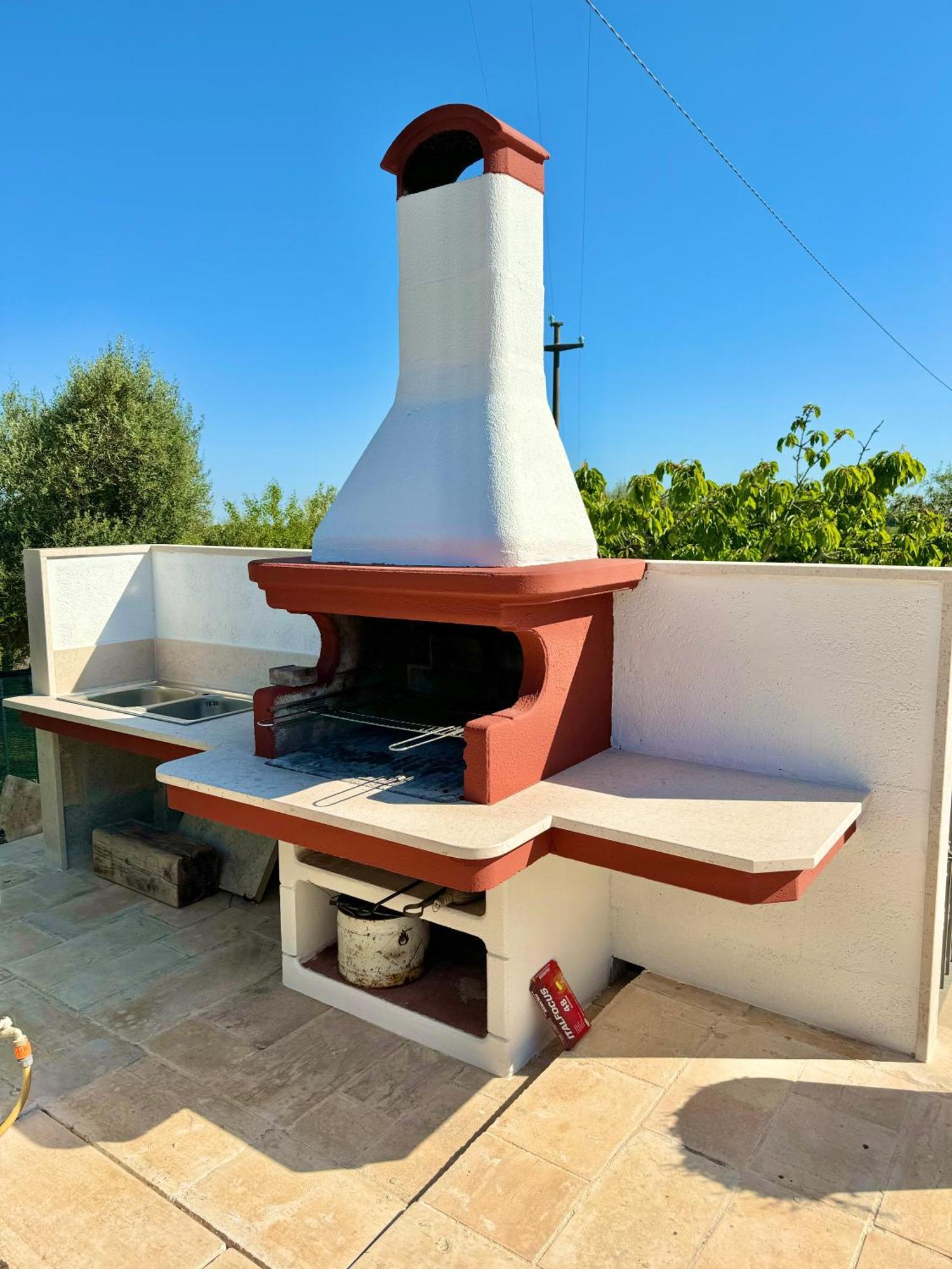 Trullo Il Carrubo Villa อัลเบโรเบลโล ภายนอก รูปภาพ